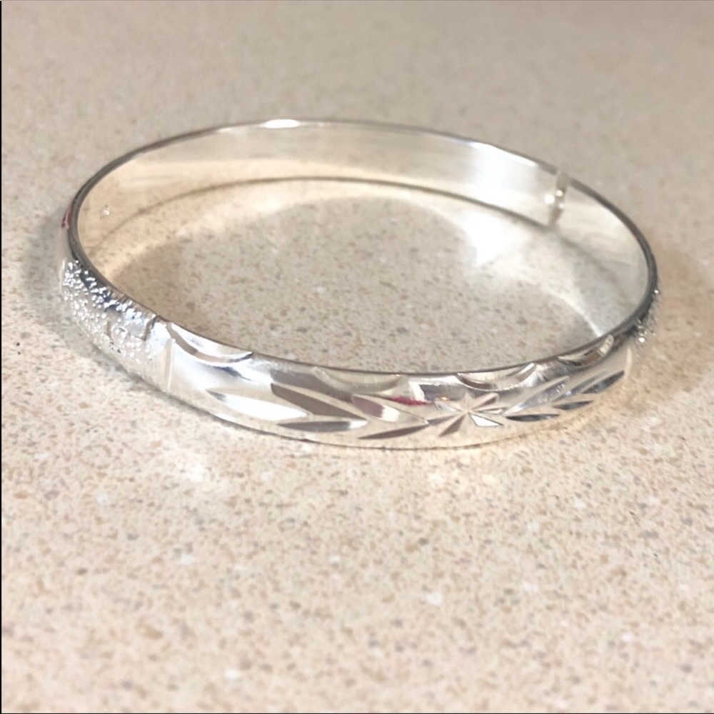 925 Stamped Sterling Silver 7” Bangle Bracelet NWT